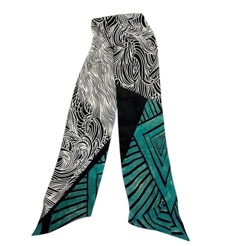 Gorgeous black, green & ivory geometric pattern 2-layer pointed end silk scarf